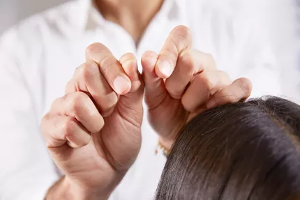 Cabelos mais fortes com o tratamento Chroma Absolu no salao