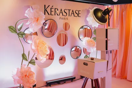 Lancamento Kerastase Gloss Absolu com espaco para fotos