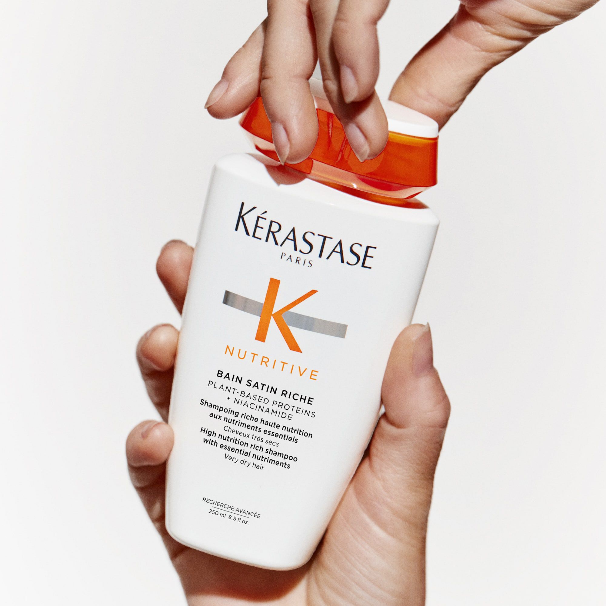 Embalagem do Shampoo Kerastase Nutritive Bain Satin Riche