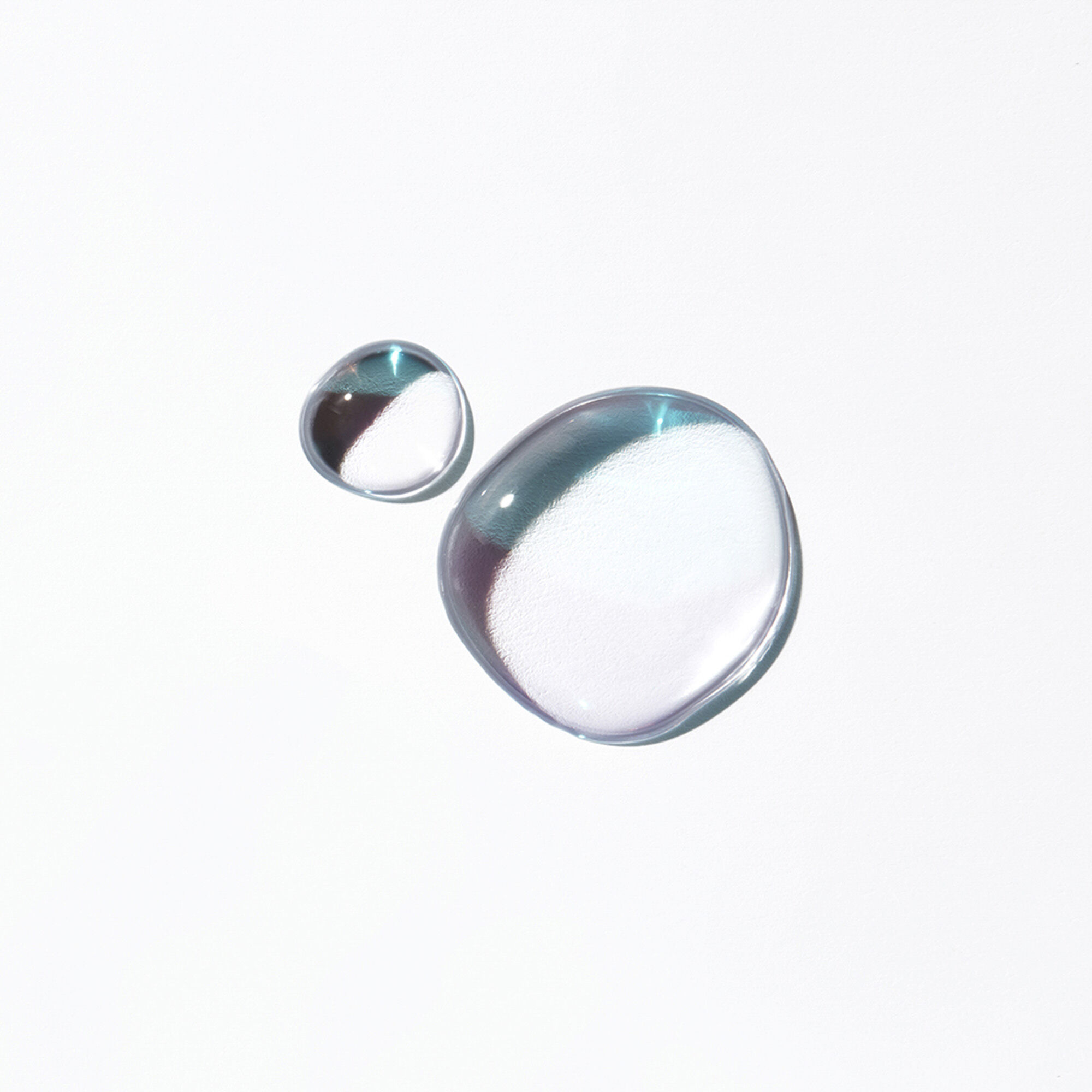 Oleo capilar Kerastase Blond Absolu Huile Cicaextreme com
                        textura em creme