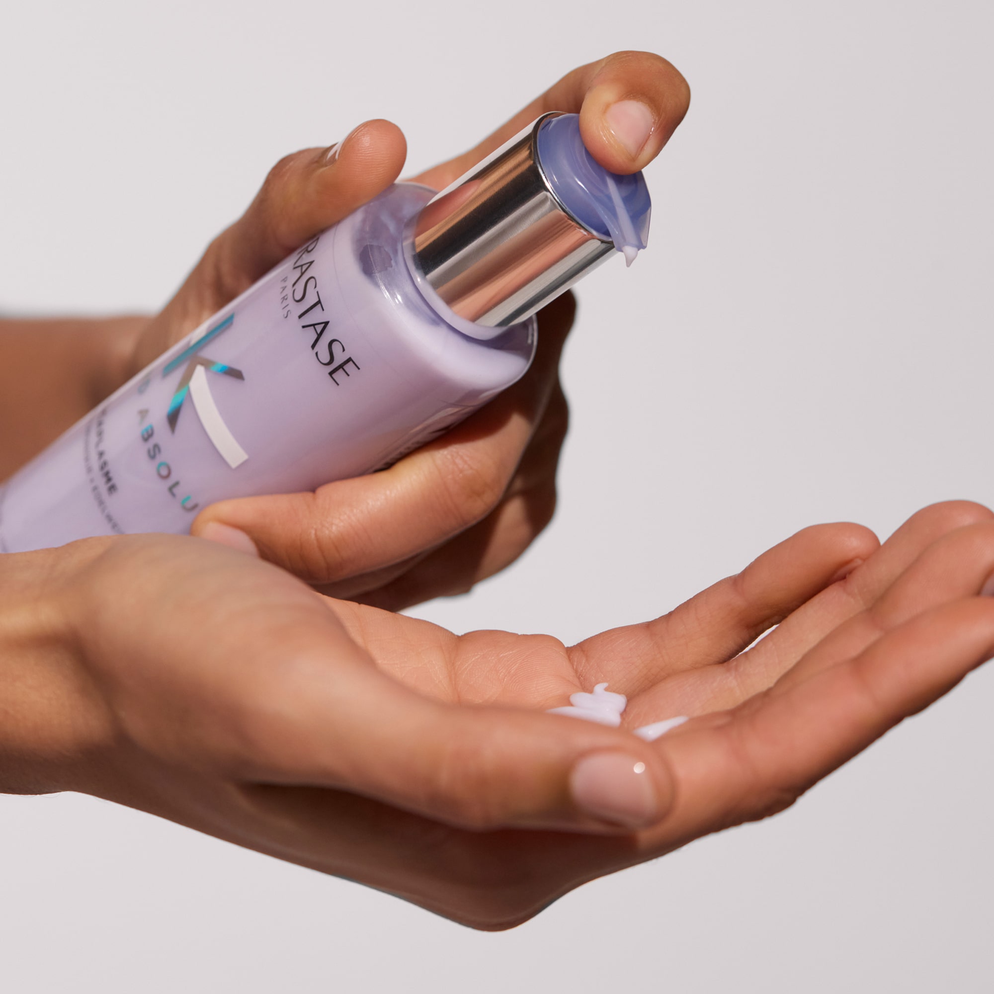 Tratamento para cabelos danificados e quebradiços com Kérastase Blond Absolu Cicaplasme